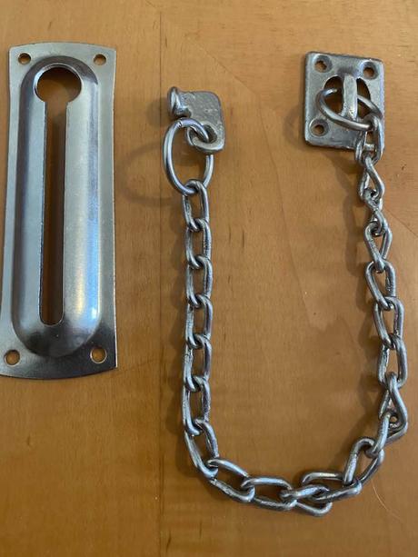Bezpečnostní řetěz ke dveřím, 
