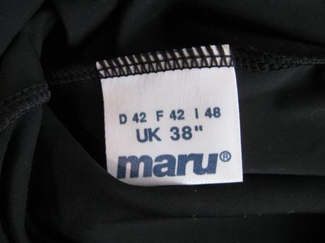 Dámské jednodílné černé plavky maru, 38