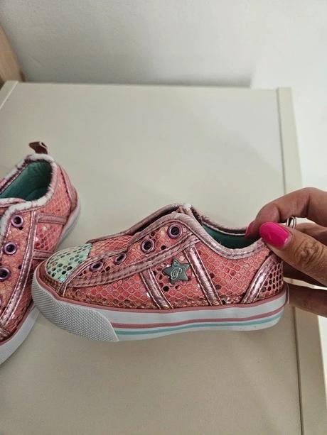 Blýštivé tenisky, vel. 22 (stélka 13 cm), 22