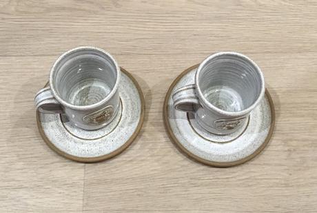 Hrnečky s talířky (2+2 ks),