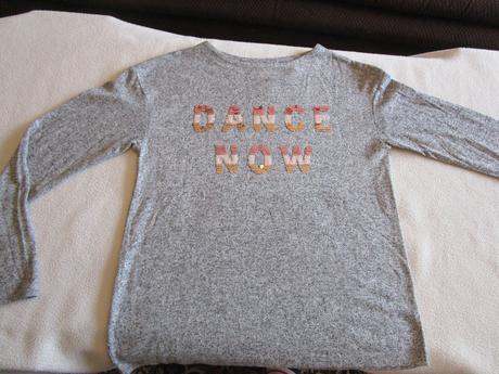 Nový, velmi pěkný svetřík z c&a, vel. 146/152, c&a,146 / 152