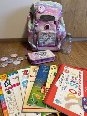 Dívčí školní batoh unicorn - beckmann + sešity, 