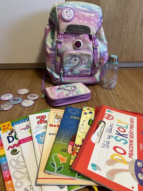 Dívčí školní batoh unicorn - beckmann + sešity,