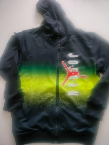 Mikina velikost 152, 152