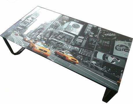 Konferenční stolek + lampička ve stejném stylu, 