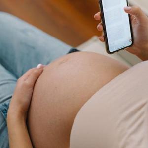 Jsi máma. Jsi silná. Vyber si místo, kde ti tu sílu nevezmou