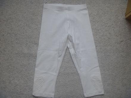 Nové bílé tříčtvrťáky s motýlky zn. c&a vel. 128, c&a,128