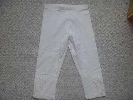 Nové bílé tříčtvrťáky s motýlky zn. c&a vel. 128, c&a,128