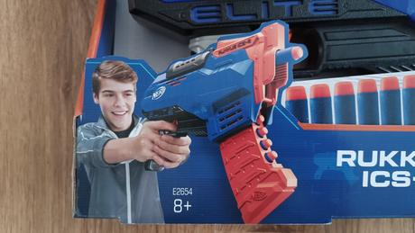 Nerf rukkus zbraň - hračka.,