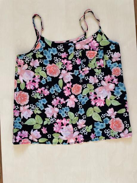 Květinový letní top, vel neuvedena cca s/m, s