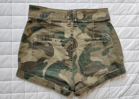 Maskáčové kraťasy, hollister,128