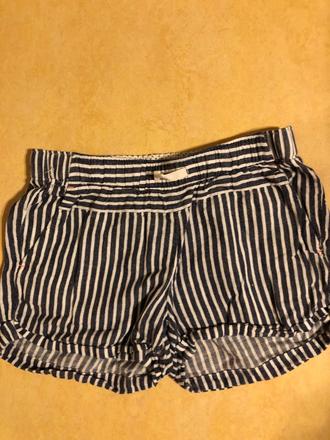 Kraťasy vel.140, 140