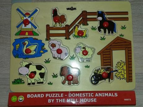 Dřevěná vkládací farma se zvířátky,