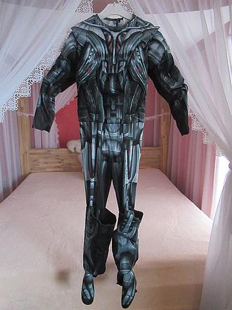 Karnevalový kostým vel. 140,