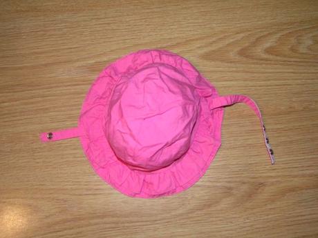 Klobouček oboustranný, 74