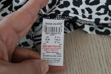 Šaty vel. 6 let, river island,116