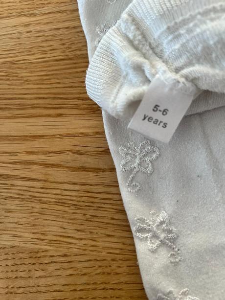 Punčocháče krémové s kytkama vel. 116, 116