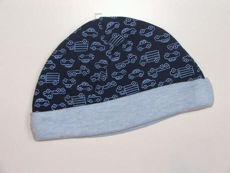 C775 čepička s auty vel. 62, 62