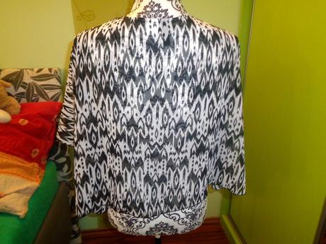 Luxusní černobílý přehoz na plavky, h&m,m