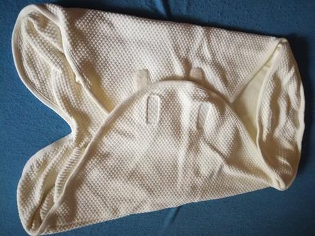 Zavinovacka do autosedacky, 