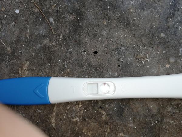 Duch na těhotenském testu