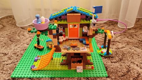 Lego friends 41335 mia a domek na stromě +podložka,