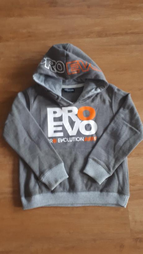 Šedá mikina s kapucí, 110