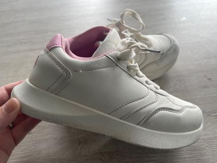 Bile tenisky vel.32, 32