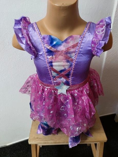 Šaty pro dvojčátka, 