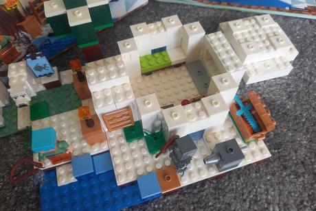 Lego minecraft 21142 - the polar igloo.,