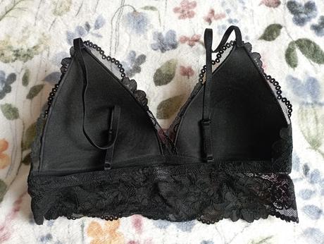 Černá krajková braletka, gate,m