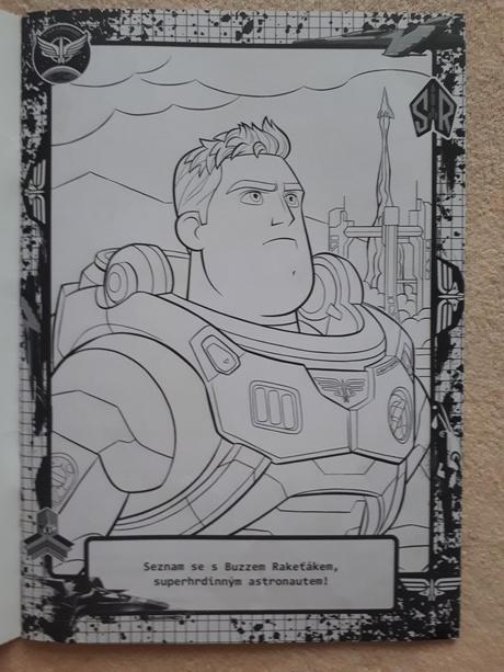 Toy story buzz rakeťák omalovánky se samolepkami,