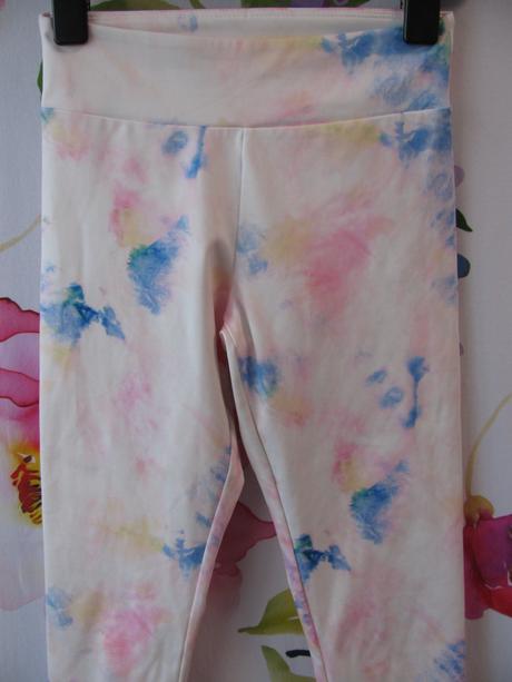 Dívčí elastické 3/4 legíny s batikovaným potiskem, zara,152