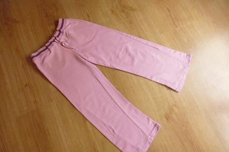 Tepláky, girl2girl,122