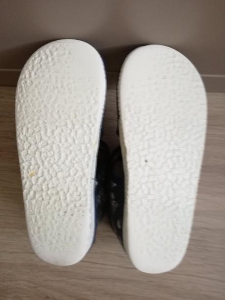 Chlapecké látkové bačkůrky na suchý zip, vel. 25,5, 25