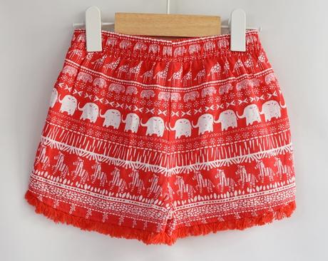 Kraťasy vel. 3 - 4 roky, tu,104