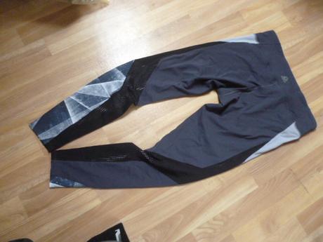 Sportovní legíny vel. l reebok pro maminy, reebok,l