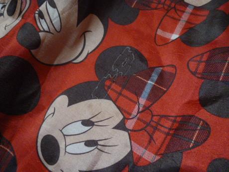 Krásné šaty minnie vel. 4 r, disney,104