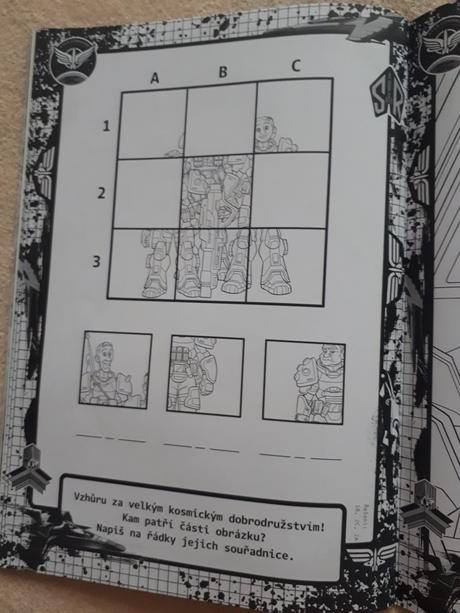 Toy story buzz rakeťák omalovánky se samolepkami,