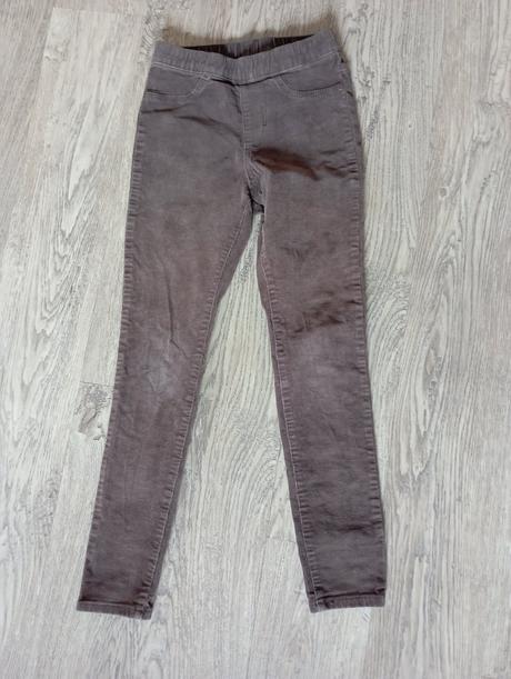 Manšestrové trengíny h&m vel. 134, h&m,134