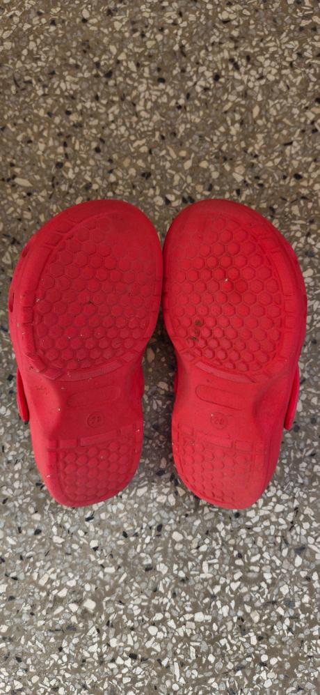Crocsy 28, 28