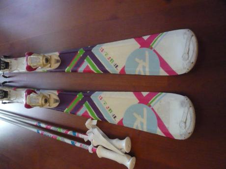 Lyžařský set - lyžáky atomic 25, lyže rossignol 13, atomic,130-139 cm