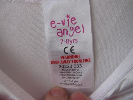 Kostým-pokojská, červená karkulka apod., 