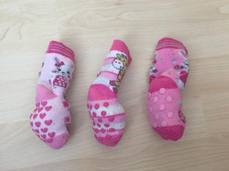 Protiskluzové ponožky, 74