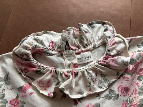 Šatičky s květy - v.9/12 mes next, next,80