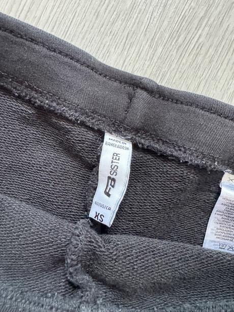 Černé kraťasy vel.xs / 34, new yorker,xs