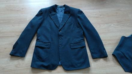 Pánský oblek na 182cm vysokého muže, 182