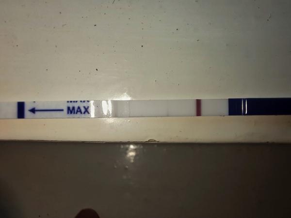 Kanálek nebo čárka?