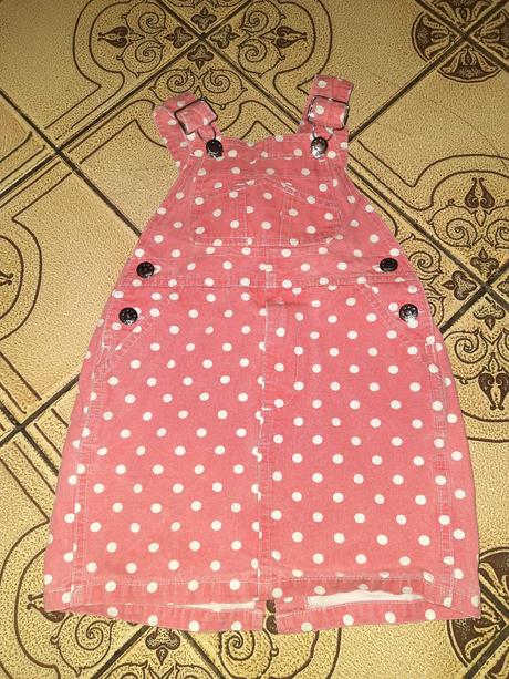 Dívčí šaty s laclem puntíky vel. 98 - 104, 98