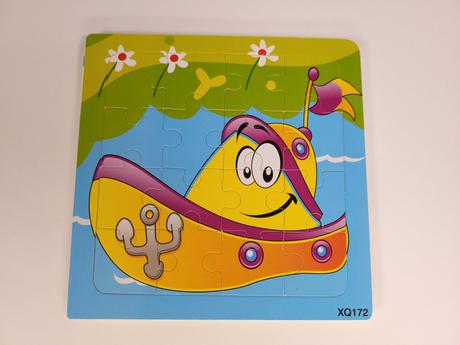 Dřevěné puzzle s lodí,